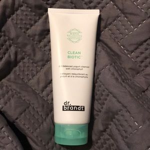 Dr. Brandt Clean Biotic PH Balanced Yogurt Cleanse
